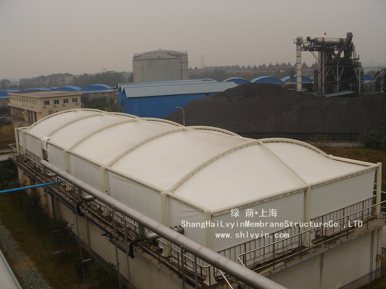 污水池反吊膜_污水池膜加蓋_污水池加蓋除臭_ - 綠蔭膜結(jié)構